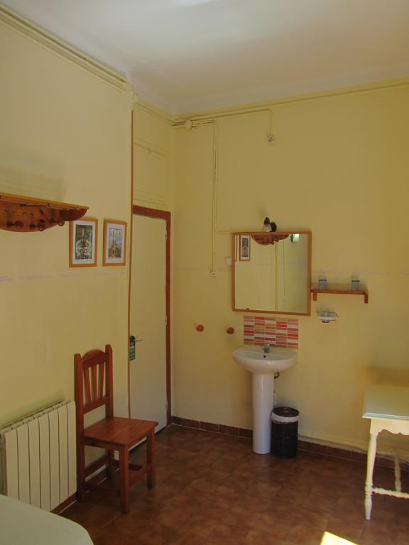 Pension Alamar Barcelona Exterior photo