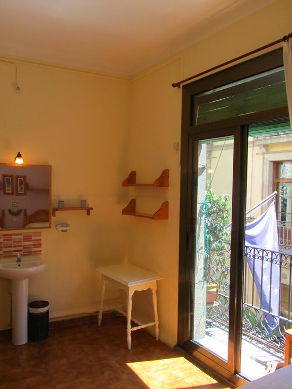 Pension Alamar Barcelona Exterior photo